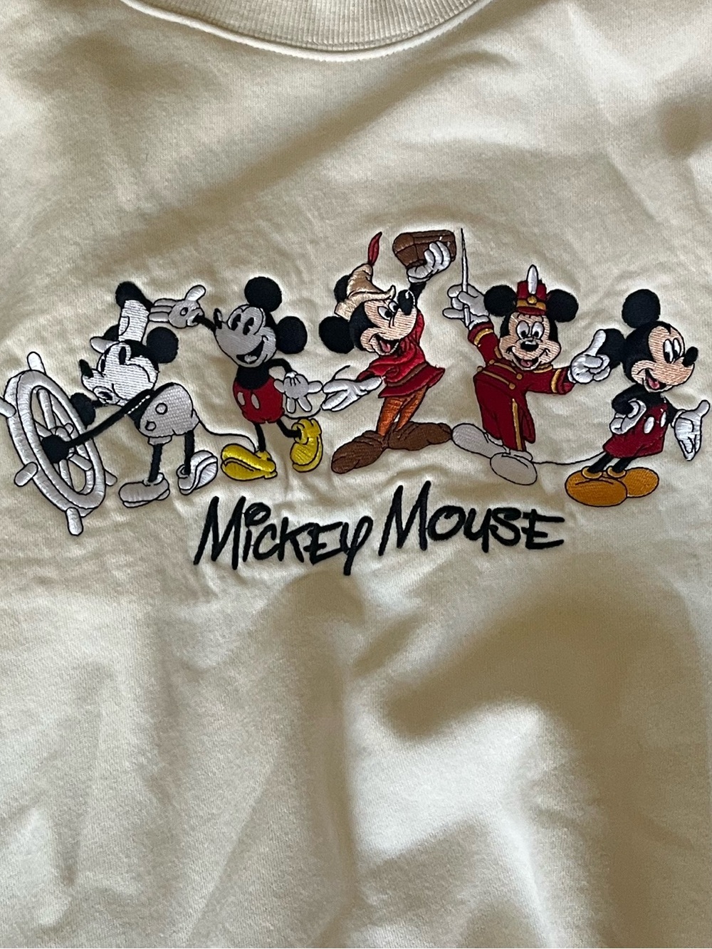 Disney Mickey Mouse Crewneck Sweatshirt Size L
